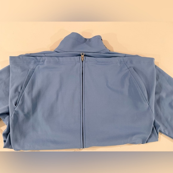 Adidas Woman’s XL US Jacket - Picture 6 of 6